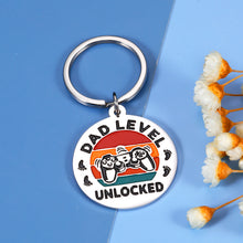 将图片加载到图库查看器,Fathers Day Keychain Christmas Gifts for New Dad Daddy to Be Gift for Husband Men Him from Women Wife New Mommy Valentines Day Birthday Baby Pregnancy Announcement Gift for First Time Father