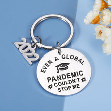 将图片加载到图库查看器,Funny Keychain Class of 2022 Graduation Gifts for Him Her Daughter Son Women Men Best Friends Inspirational Grad Gift for Senior 2022 High School Master Nurse Medical College Students Teen Boys Girls