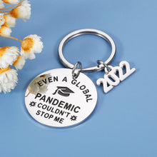 将图片加载到图库查看器,Funny Keychain Class of 2022 Graduation Gifts for Him Her Daughter Son Women Men Best Friends Inspirational Grad Gift for Senior 2022 High School Master Nurse Medical College Students Teen Boys Girls