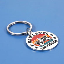 将图片加载到图库查看器,Fathers Day Keychain Christmas Gifts for New Dad Daddy to Be Gift for Husband Men Him from Women Wife New Mommy Valentines Day Birthday Baby Pregnancy Announcement Gift for First Time Father