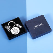 将图片加载到图库查看器，2021 Graduation College Student Gifts for Him Her Teen Boys Girls Class of 2021 Senior 2021 Inspirational Keychain Grad Gift for Daughter Son High School Students Women Men Male Female Him Her
