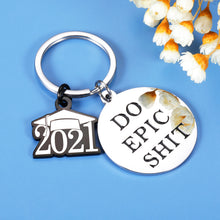 将图片加载到图库查看器，2021 Graduation Keychain Gift for Class of 2021 Senior 2021 Inspirational Grad Gifts for Daughter Son Teen Girls Boys Best Friend Besties BFF Brother Sister Women Men High School College Students
