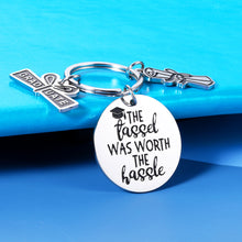 将图片加载到图库查看器，2021 Graduation College Student Gifts for Him Her Teen Boys Girls Class of 2021 Senior 2021 Inspirational Keychain Grad Gift for Daughter Son High School Students Women Men Male Female Him Her
